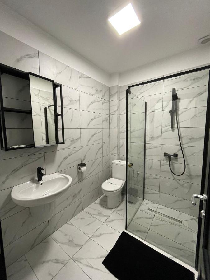 Hotel Rivoli Bukarest Kültér fotó